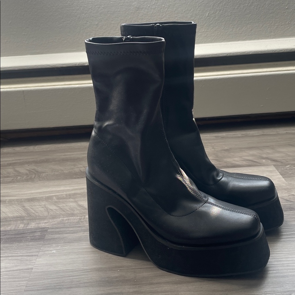 Black Platform Ankle Boots - Picture 2 of 3